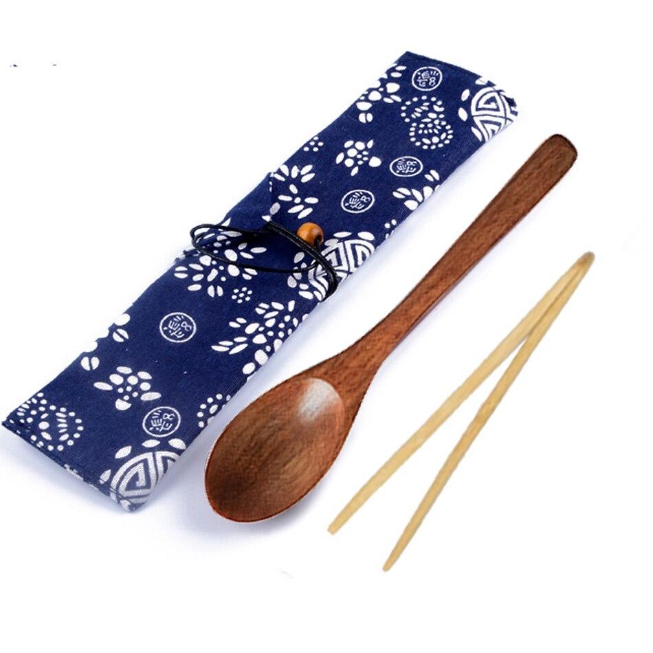 Wooden Spoon And Tweezer - Evergreen Capsules